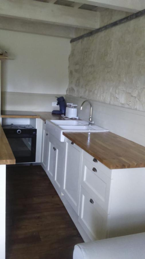 Mas De Karlotte Apartment Перн-ле-Фонтен Екстериор снимка